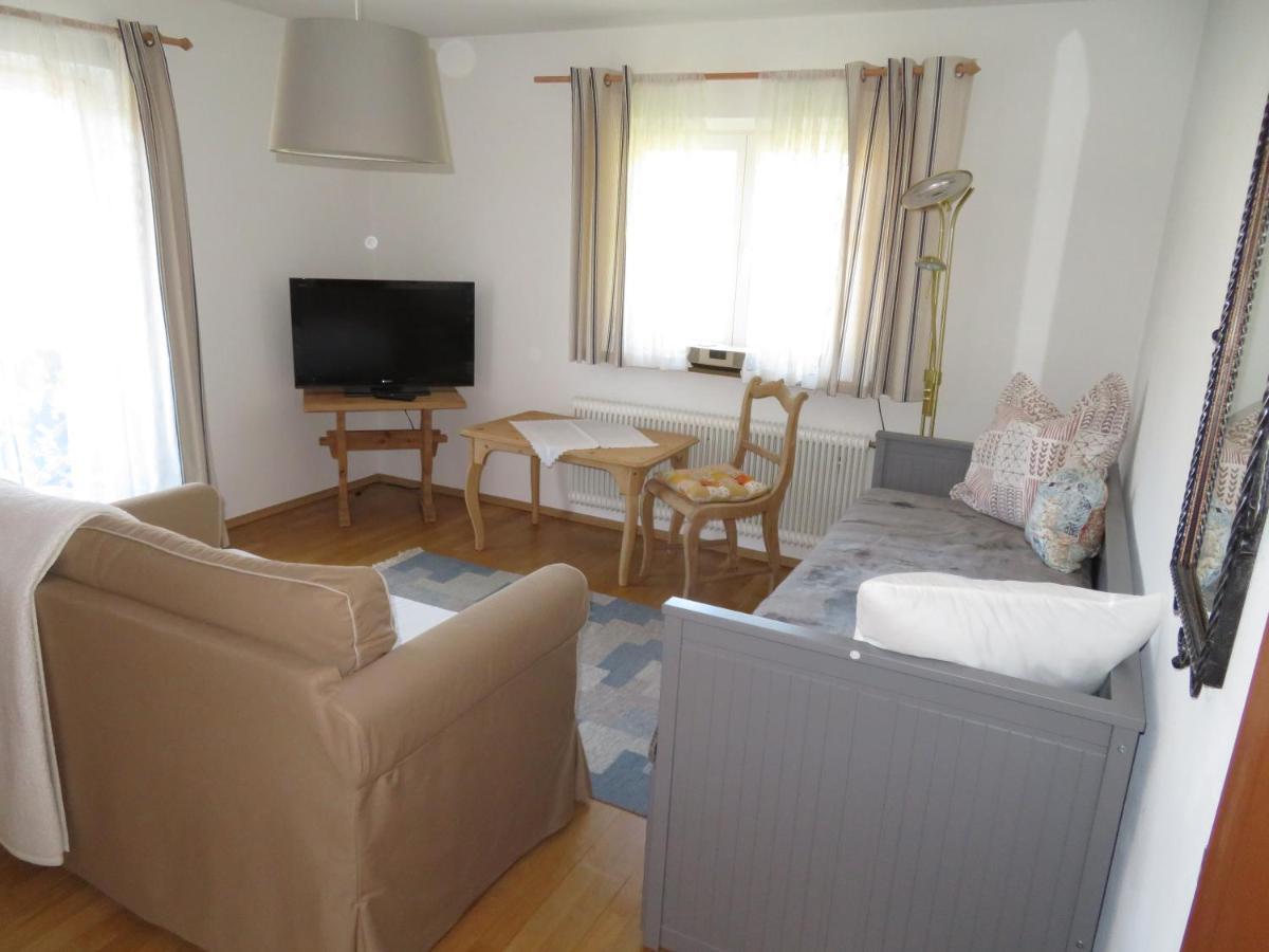Ferienwohnung Christine Am Weissenbach Strobl Bagian luar foto