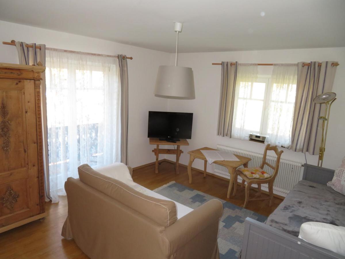 Ferienwohnung Christine Am Weissenbach Strobl Bagian luar foto